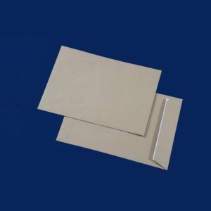 Koperta brązowa C-4 samoklejąca SK (250 szt.)